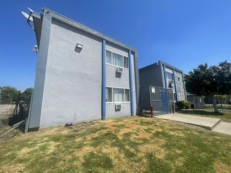 More Photos Of 1111 E 7th St, Pomona Apartments For Sale