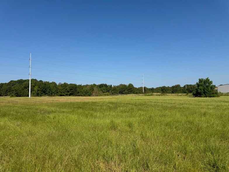 More Photos Of 627 N Hwy 287, Elkhart Land For Sale