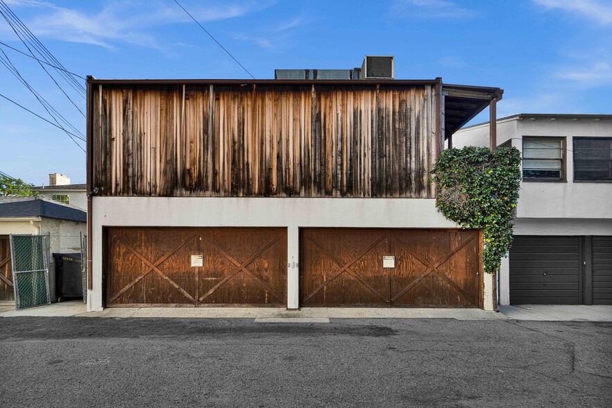 More Photos Of 10357 Ashton Ave, Los Angeles Apartments For Sale