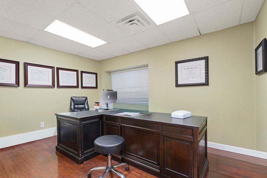 More Photos Of 13 Railroad Sq, Waterville Medical For Sale