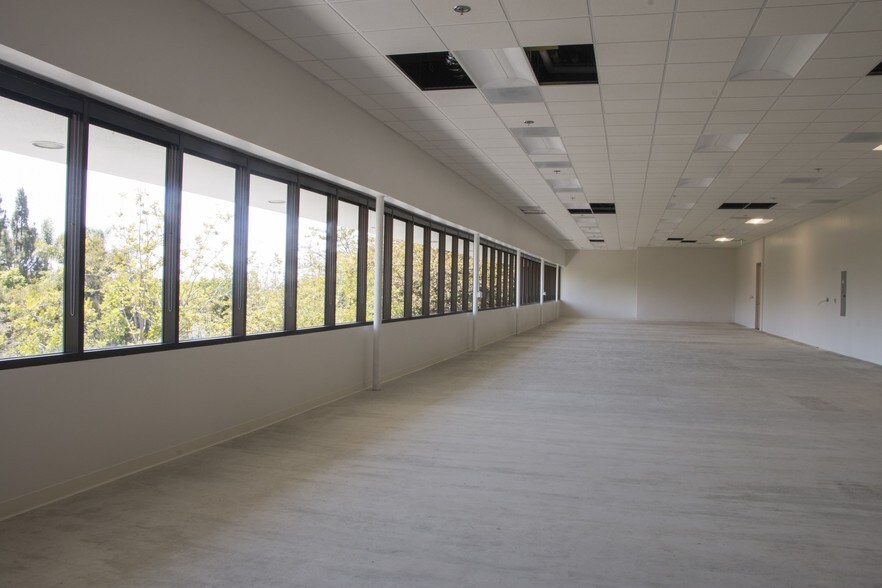 More Photos Of 690 Otay Lakes Rd, Chula Vista Medical For Lease