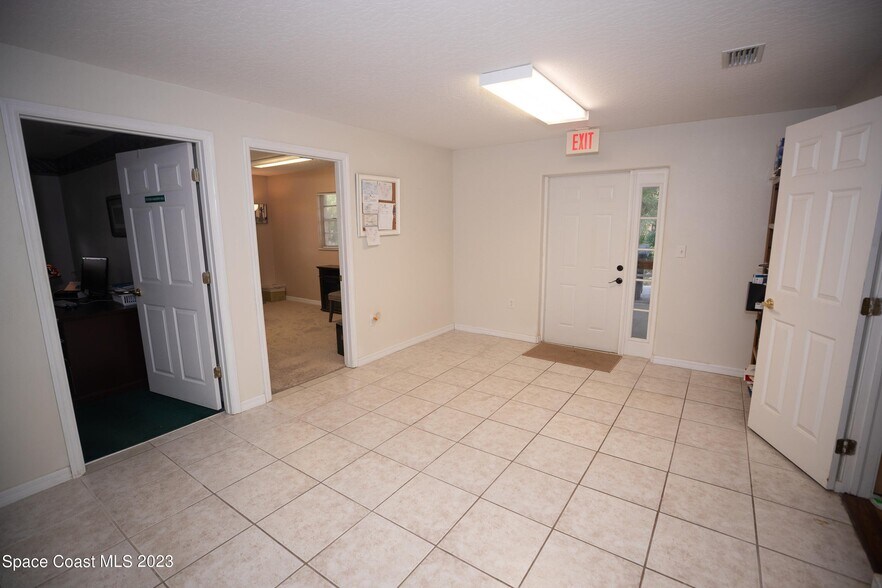 More Photos Of 4030 Minton Rd, Melbourne Office For Sale