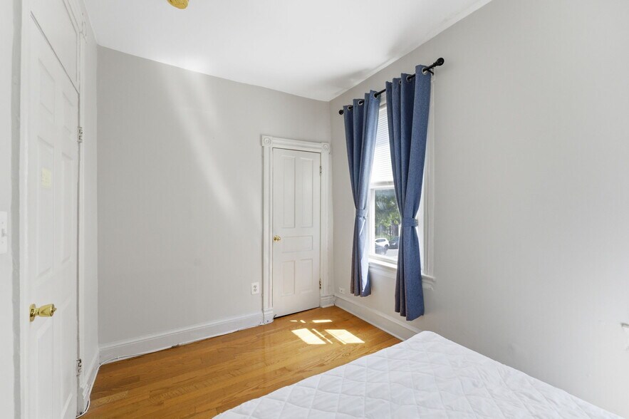 More Photos Of 2263 12th St NW, Washington Storefront Retail Residential For Sale