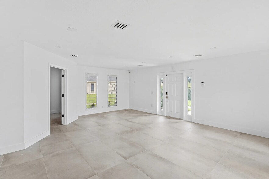 More Photos Of 2878 S Osceola Ave, Orlando Medical For Sale