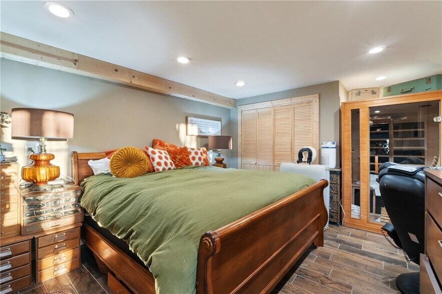 More Photos Of 1387 County Road 306, Berryville Hospitality For Sale