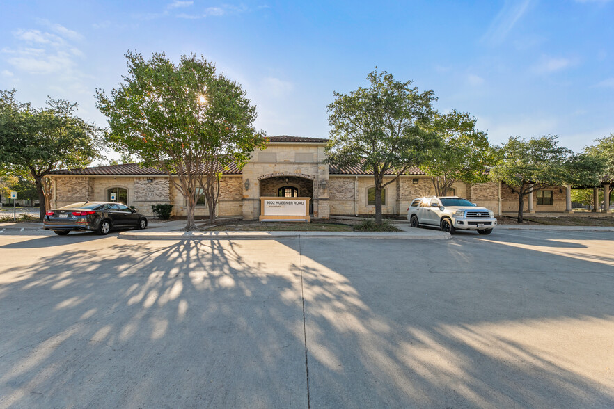 Primary Photo Of 9502 Huebner Rd, San Antonio Medical For Lease