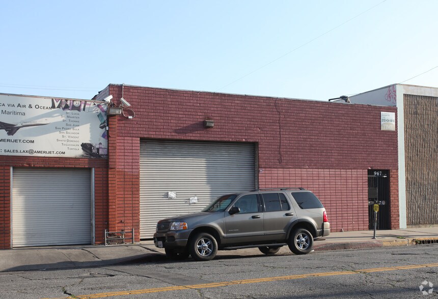 More Photos Of 963-967 E 12th St, Los Angeles Warehouse For Lease