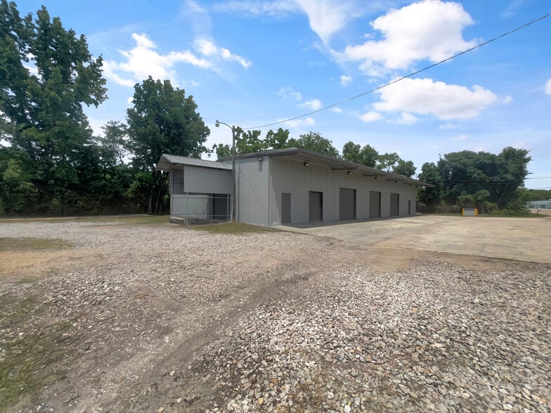 More Photos Of 3220 Money Rd, Montgomery Distribution For Lease