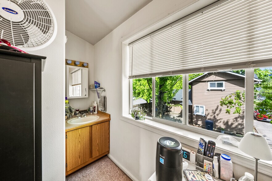 More Photos Of 124 S 63rd St, Springfield Apartments For Sale