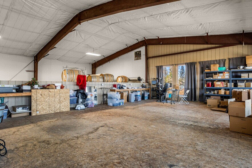 More Photos Of 6781 Tower, Somerset Winery Vineyard For Sale