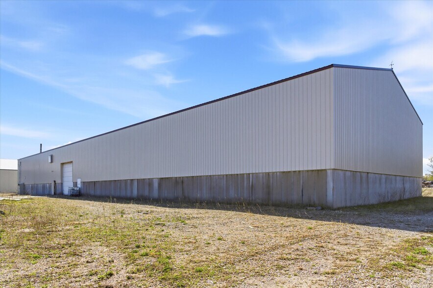 More Photos Of 24104 755th Ave, Albert Lea Warehouse For Sale