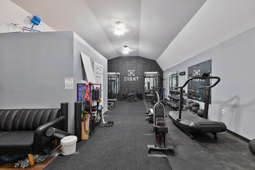 More Photos Of 1726 Altamont Ave, Richmond Warehouse For Lease