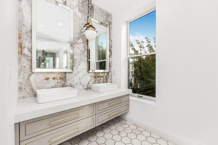 More Photos Of 11A Arlington Pl, Brooklyn Apartments For Sale