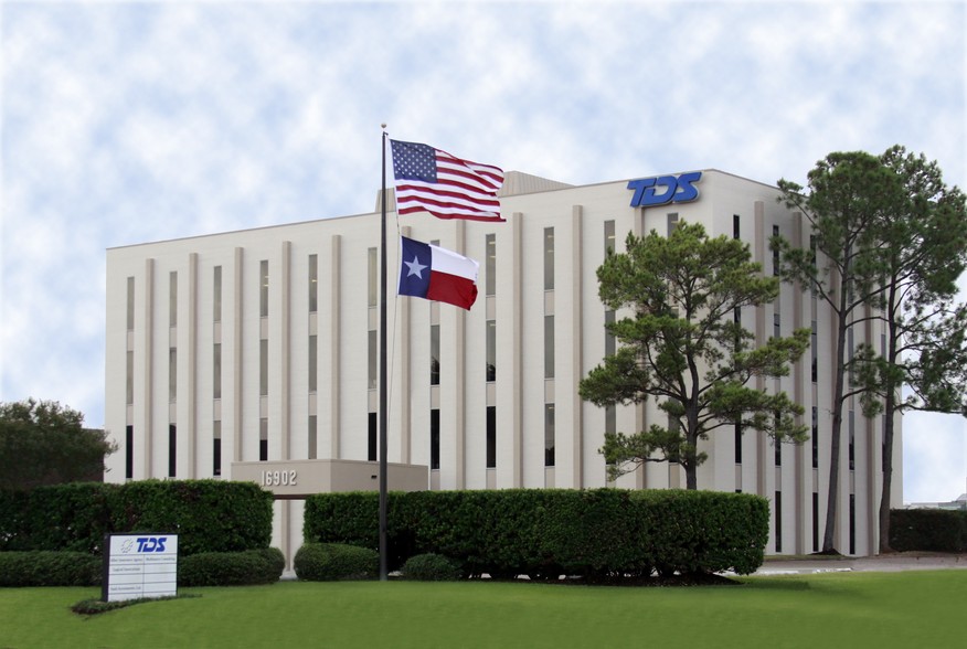 Primary Photo Of 16902 El Camino Real, Houston Medical For Lease