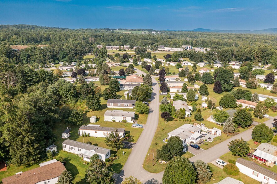More Photos Of 11 Tamarack Lane -1, Rochester Manufactured Housing Mobile Home Park For Sale
