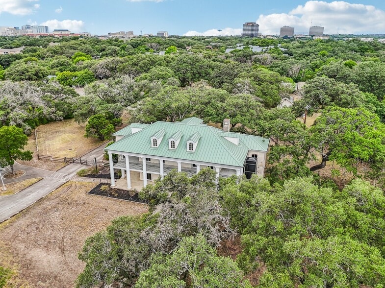 More Photos Of 7735 Mocking Bird Ln, San Antonio Lodge Meeting Hall For Sale