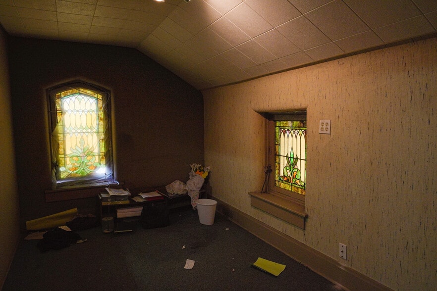 More Photos Of 78 Martin Ave, Columbus Religious Facility For Sale