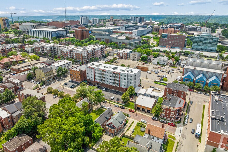 More Photos Of 2904-2914 Short Vine St, Cincinnati Apartments For Lease