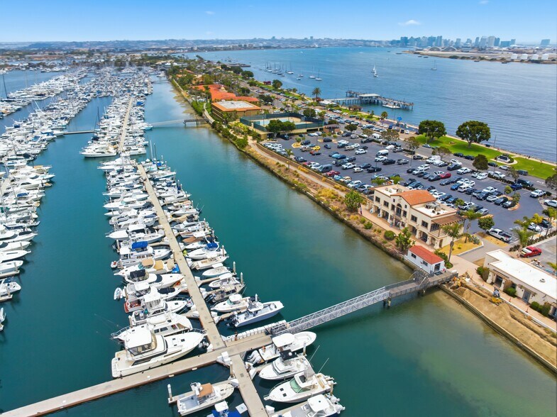 More Photos Of 1551 Shelter Island Dr, San Diego Hotel For Lease
