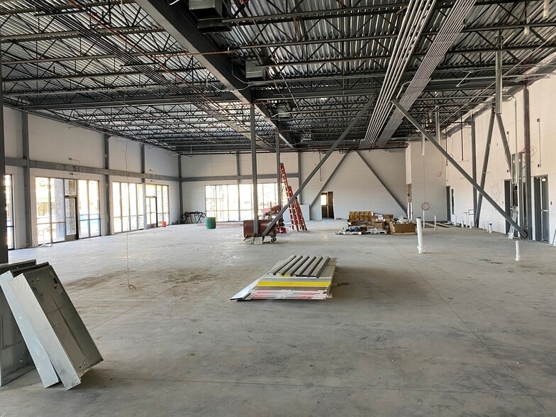 More Photos Of 19585 Hess Rd, Parker Storefront For Lease