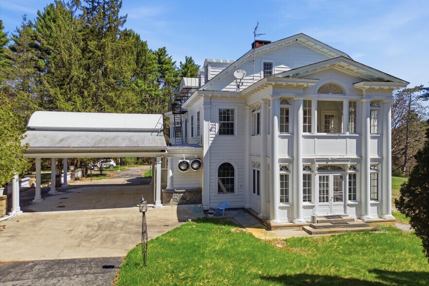 More Photos Of 2255 Ballston Ave, Saratoga Springs Restaurant For Sale