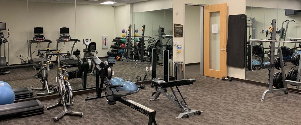 More Photos Of 10620 Treena St, San Diego Office For Lease