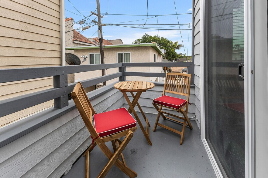 More Photos Of 813 Isthmus Ct, San Diego Apartments For Sale