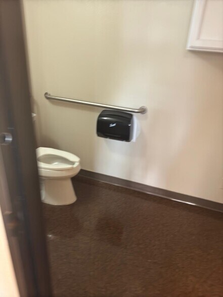 More Photos Of 8200 Jones Rd, Houston Bank For Sale