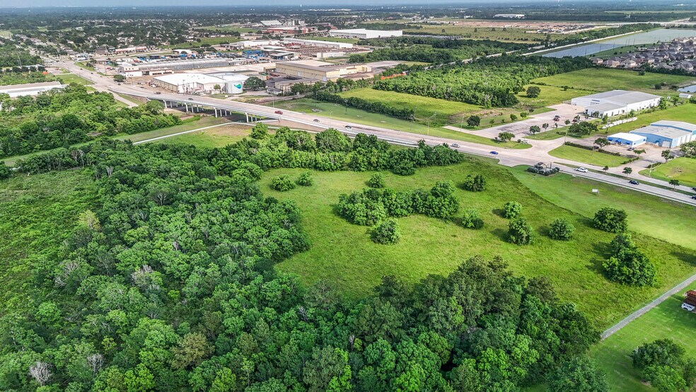 More Photos Of 3901 Magnolia Pky, Pearland Land For Sale