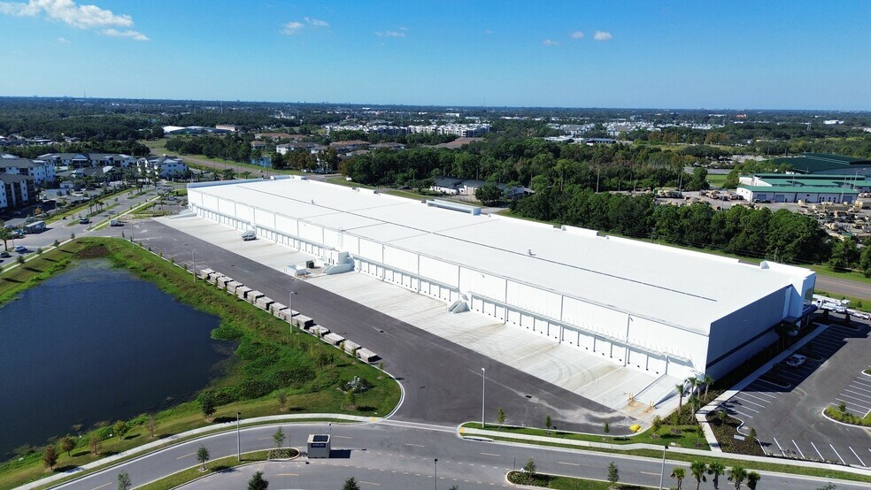 More Photos Of 2690 Gateway Centre Pky, Saint Petersburg Unknown For Lease