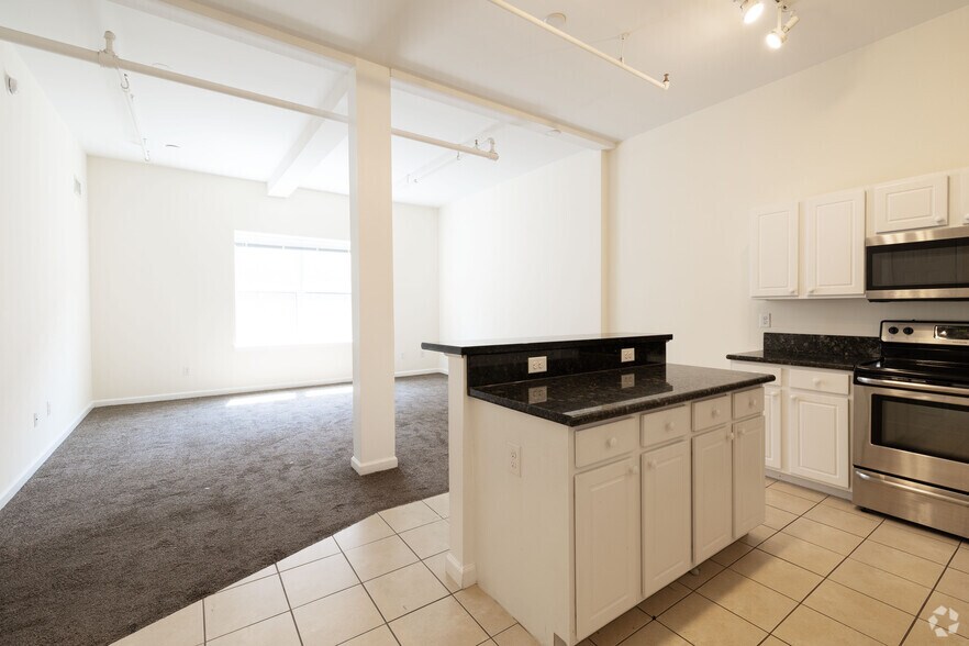 More Photos Of 221 Glen St, Glens Falls Apartments For Lease