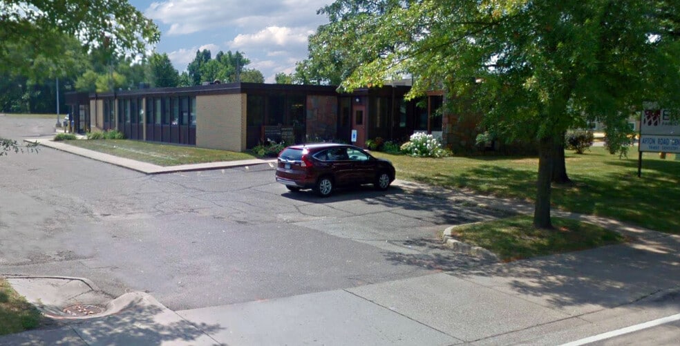 More Photos Of 2716 Upper Afton Rd, Maplewood Medical For Sale