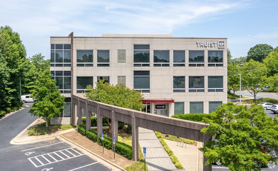 More Photos Of 1530 N Gregson St, Durham Office For Lease