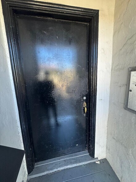 More Photos Of 6275-6277 Mission St, Daly City Storefront Retail Residential For Sale