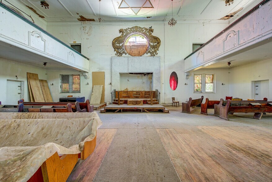 More Photos Of 139 Amboy St, Brooklyn Religious Facility For Lease