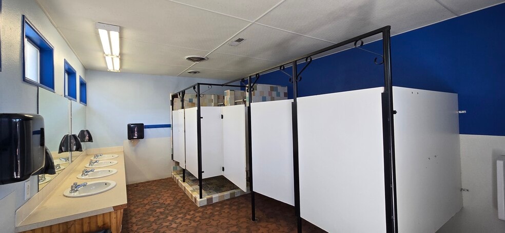 More Photos Of 204 US Highway 20 S, Thermopolis Manufactured Housing Mobile Home Park For Sale