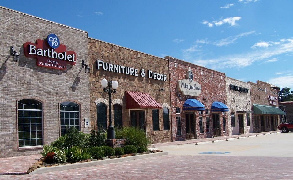 More Photos Of 11133 I-45, Conroe Unknown For Lease