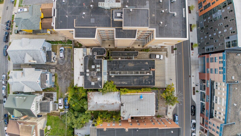 More Photos Of 309 College Ave, Ithaca Flex For Sale