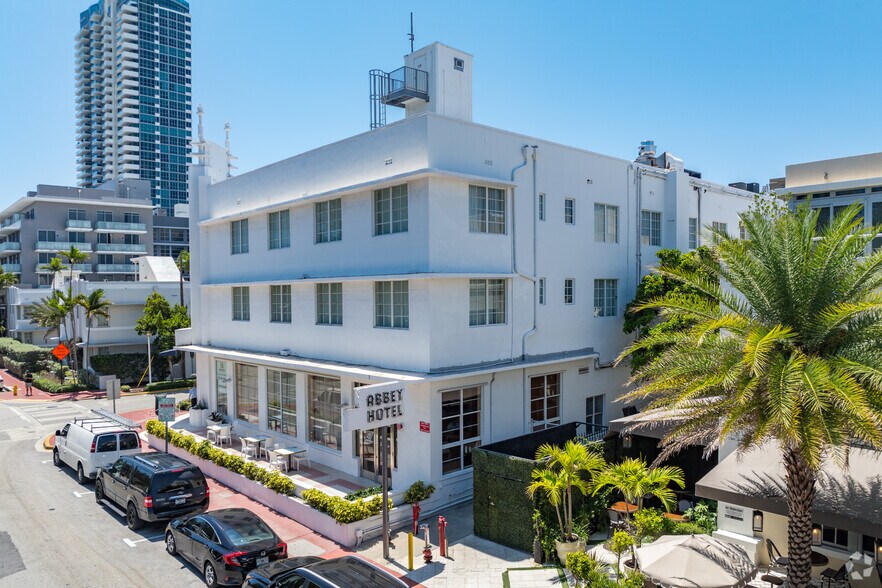 More Photos Of 300 21st St, Miami Beach Hospitality For Sale
