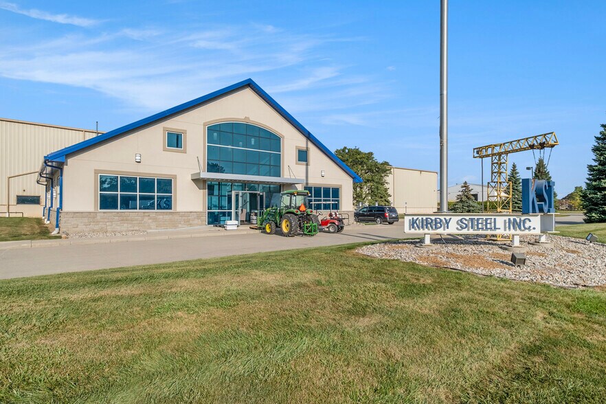 More Photos Of 4072 Flint Asphalt Dr, Burton Distribution For Sale