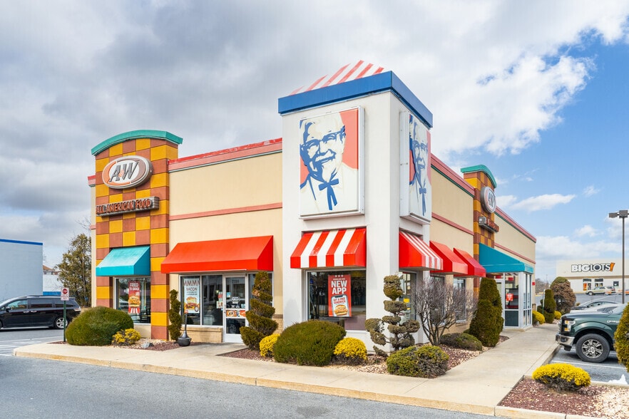 More Photos Of 1015 Club Ave, Bethlehem Unknown For Sale