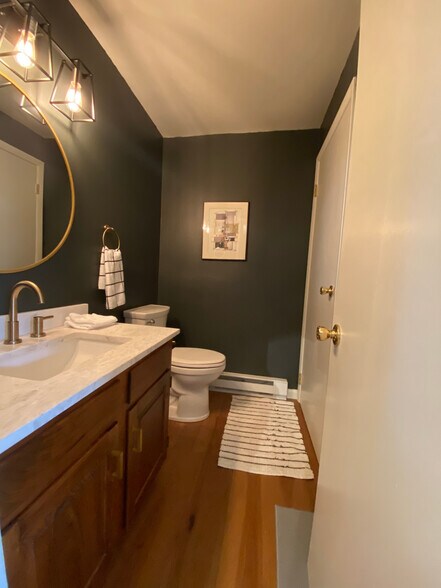 More Photos Of 53470 NY-30 Hwy, Roxbury Flex For Sale