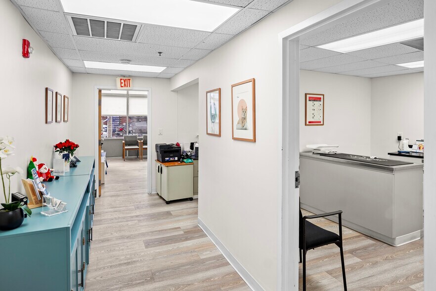 More Photos Of 10-15 Green St, Jamaica Plain Medical For Sale