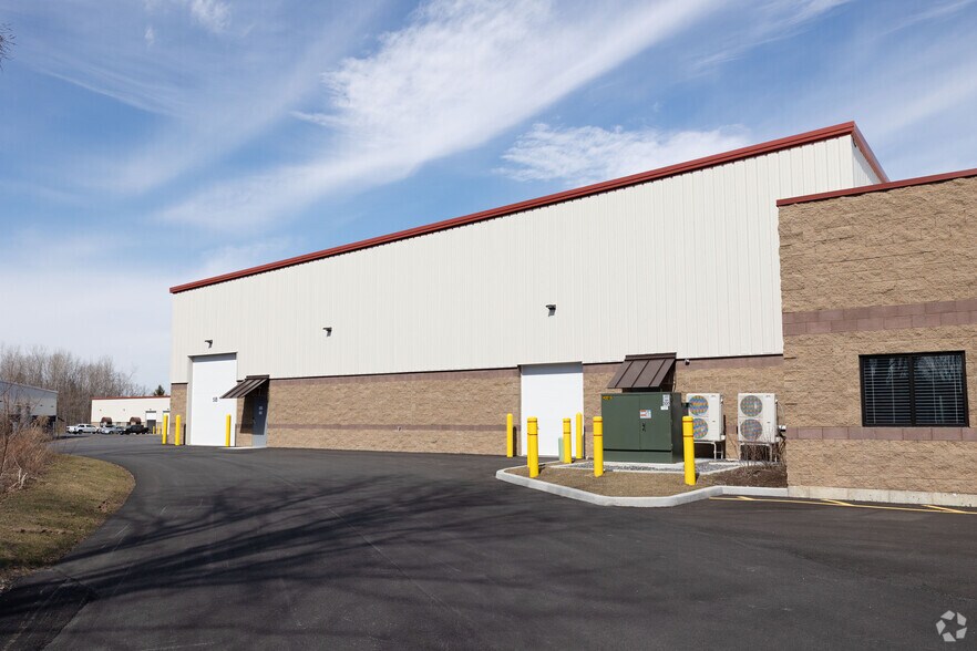 More Photos Of 2 Lear Jet Lane, Latham Light Manufacturing For Lease