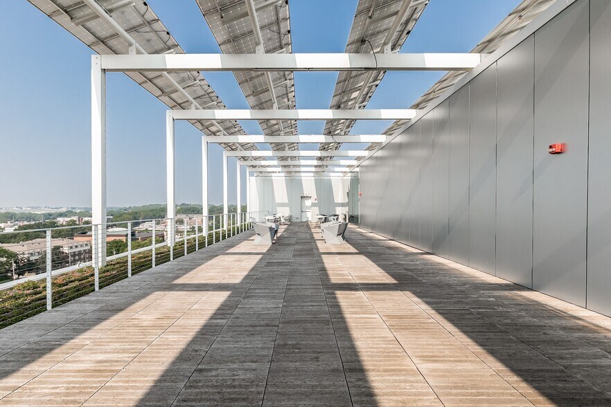 More Photos Of 500 S Clinton St, Iowa City Office Residential For Lease