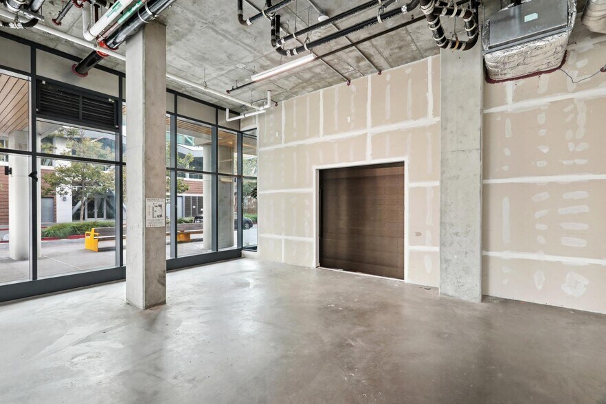 More Photos Of 40 Harrison St, Oakland Apartments For Lease