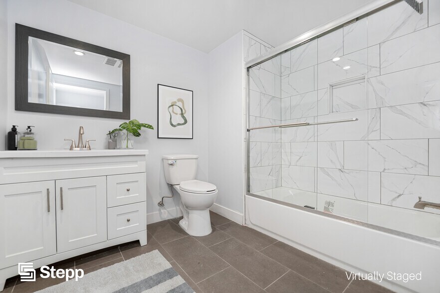 More Photos Of 3301 Obama Blvd, Los Angeles Apartments For Sale