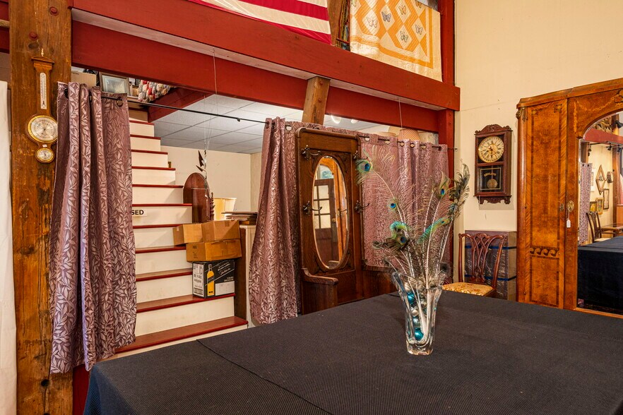 More Photos Of 1041 Reading Ave, Boyertown General Retail For Sale