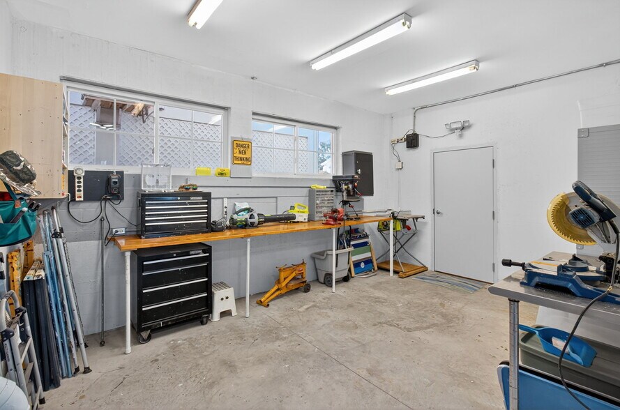 More Photos Of 5657 Shore S blvd, Gulfport Specialty For Sale