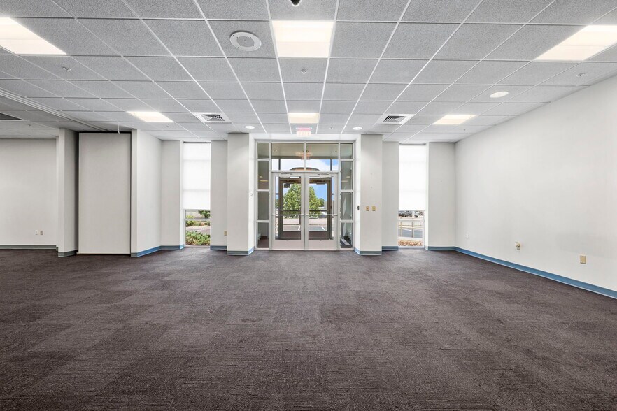 More Photos Of 801 N 2nd St, Berthoud Distribution For Lease